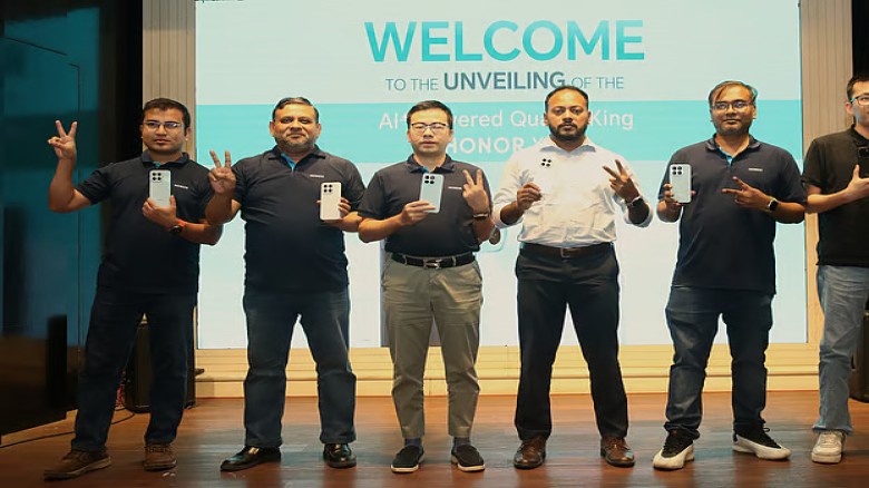 দেশের বাজারে কম দামে কৃত্রিম বুদ্ধিমত্তা প্রযুক্তির নতুন স্ম